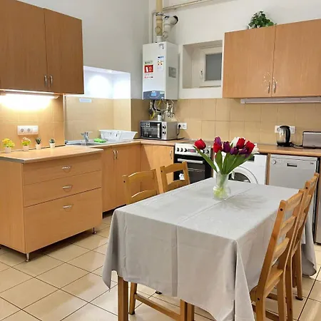 Kerepesi Apartment *